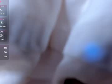 chloee_white