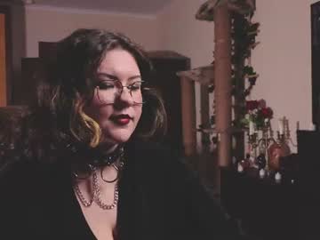 laura_karamazov