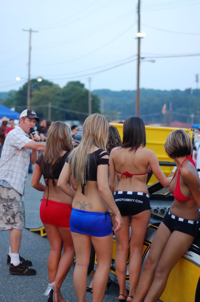 Sexy,candid,blonde,brunette,legs,shorts — 31