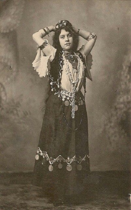 Vintage Gypsy Dancers — 18