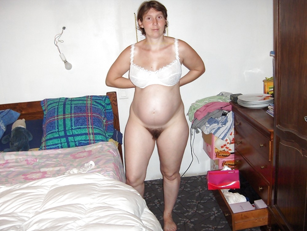 Mature hairy preggo — 19