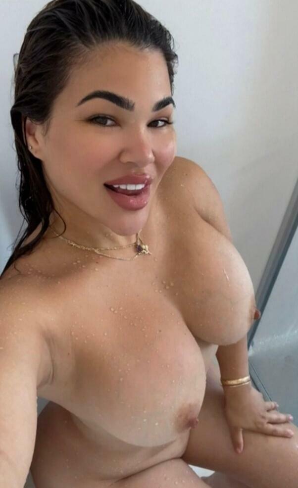 Internet Babes — 31