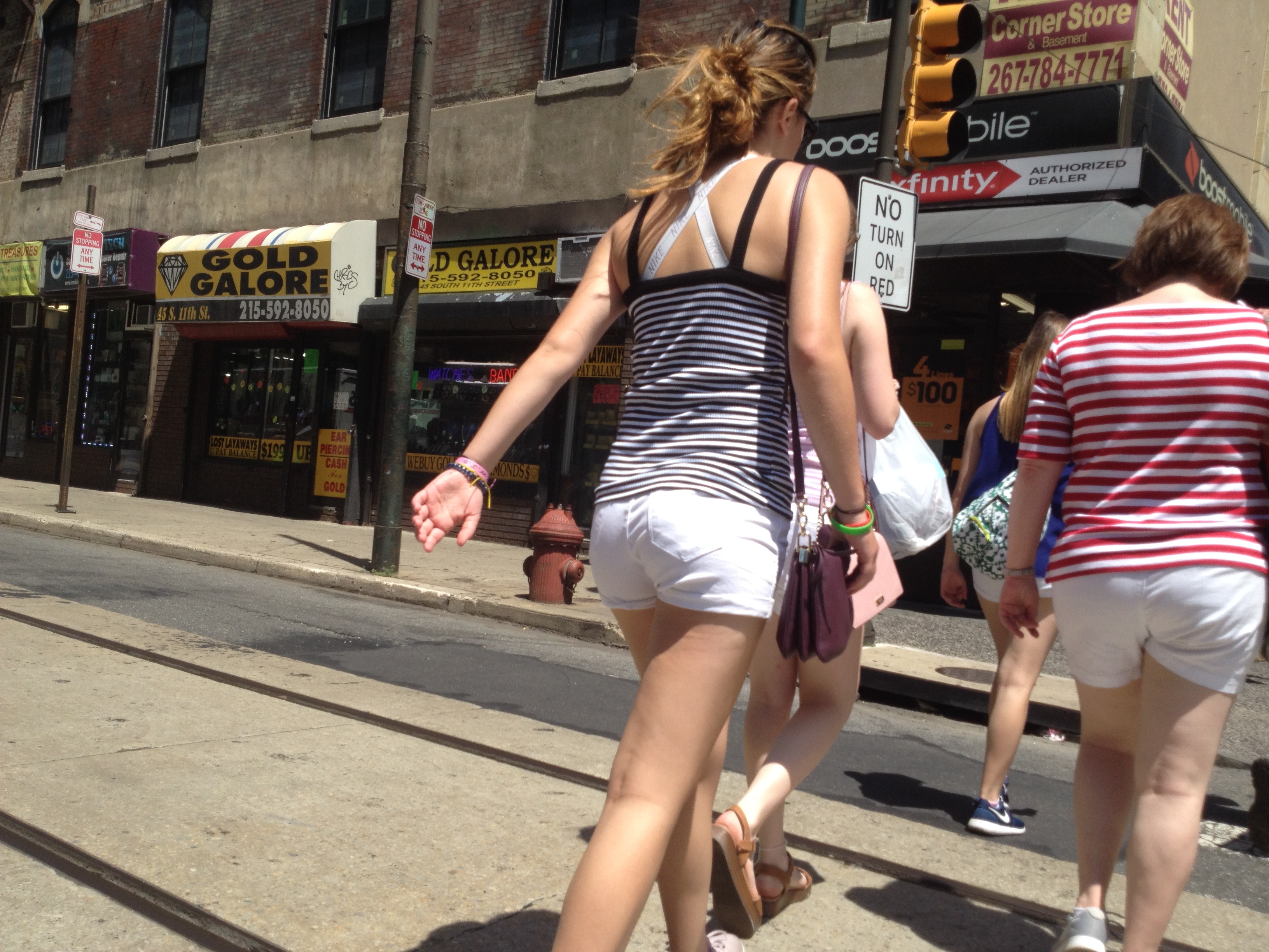 Candid Teen VPL in the City — 22