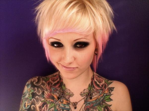 Hot Girls with Tattoos — 27