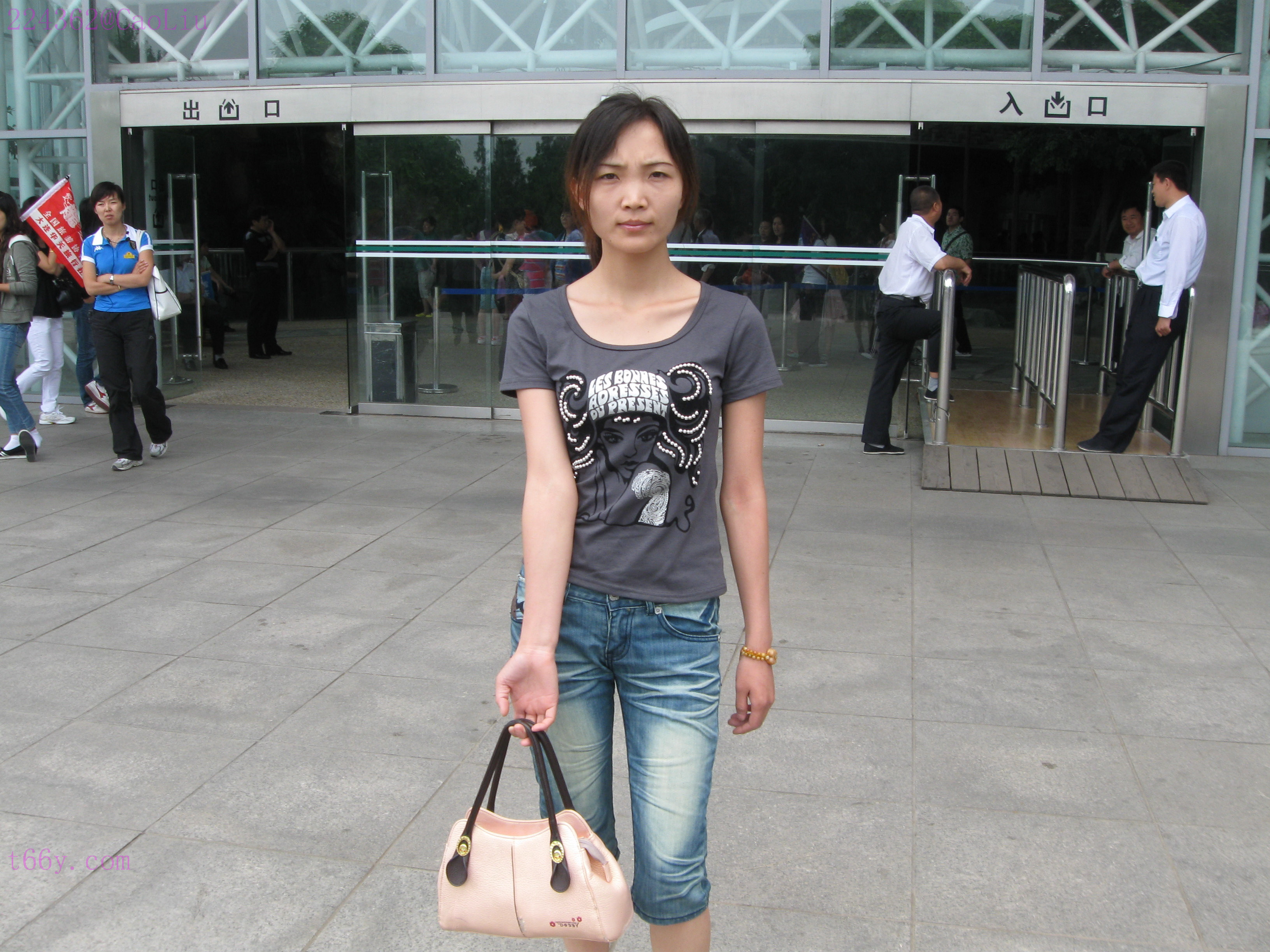 Sexy Chinese Lady Likes to Show — 10