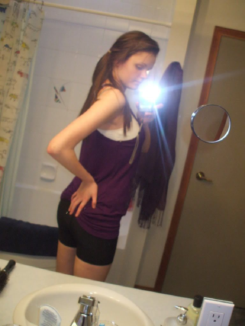 Selfies of a lonely Girl — 15